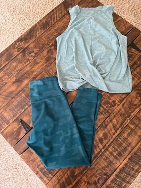 Old Navy Active Matching Set | Sage Twist Tank + Green Camo Leggings | Size M